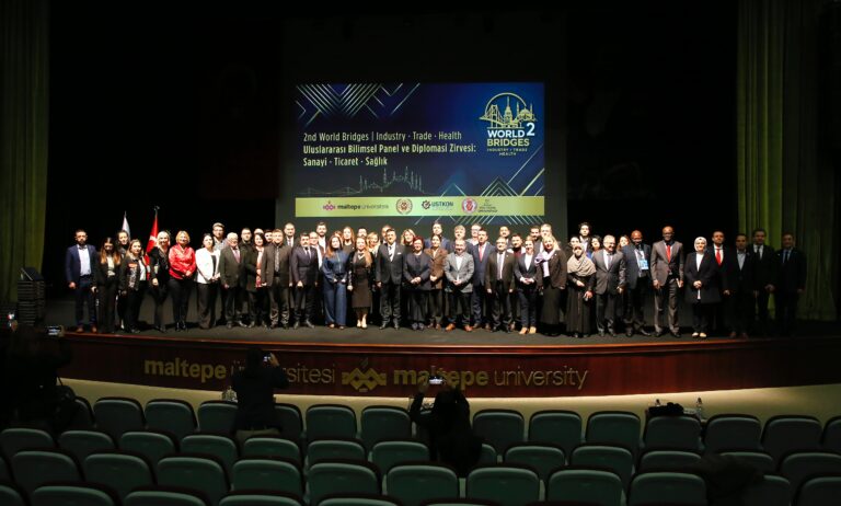 İstanbul World Bridges Zirvesi